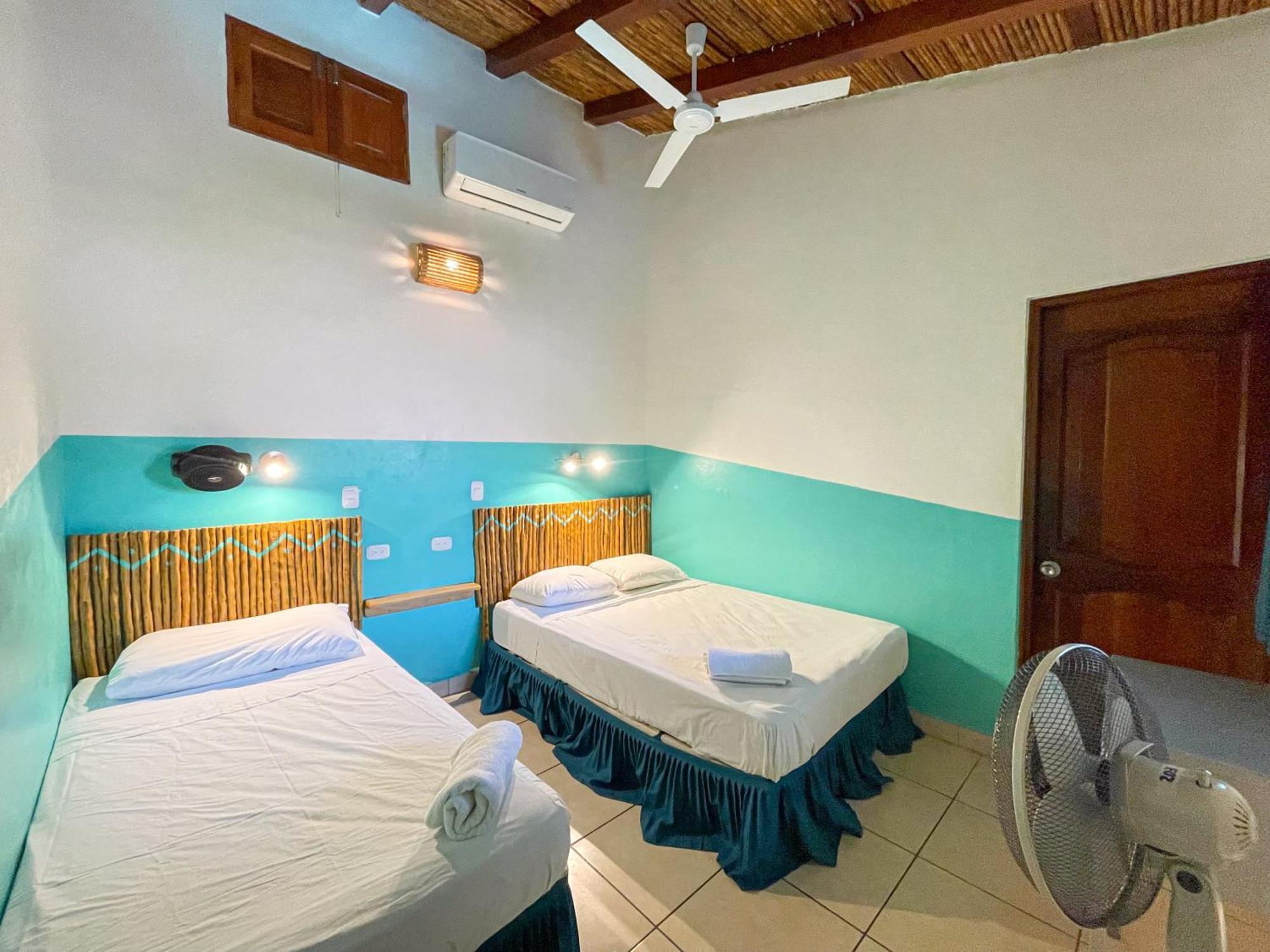 Oasis Hostel Granada Esterno foto
